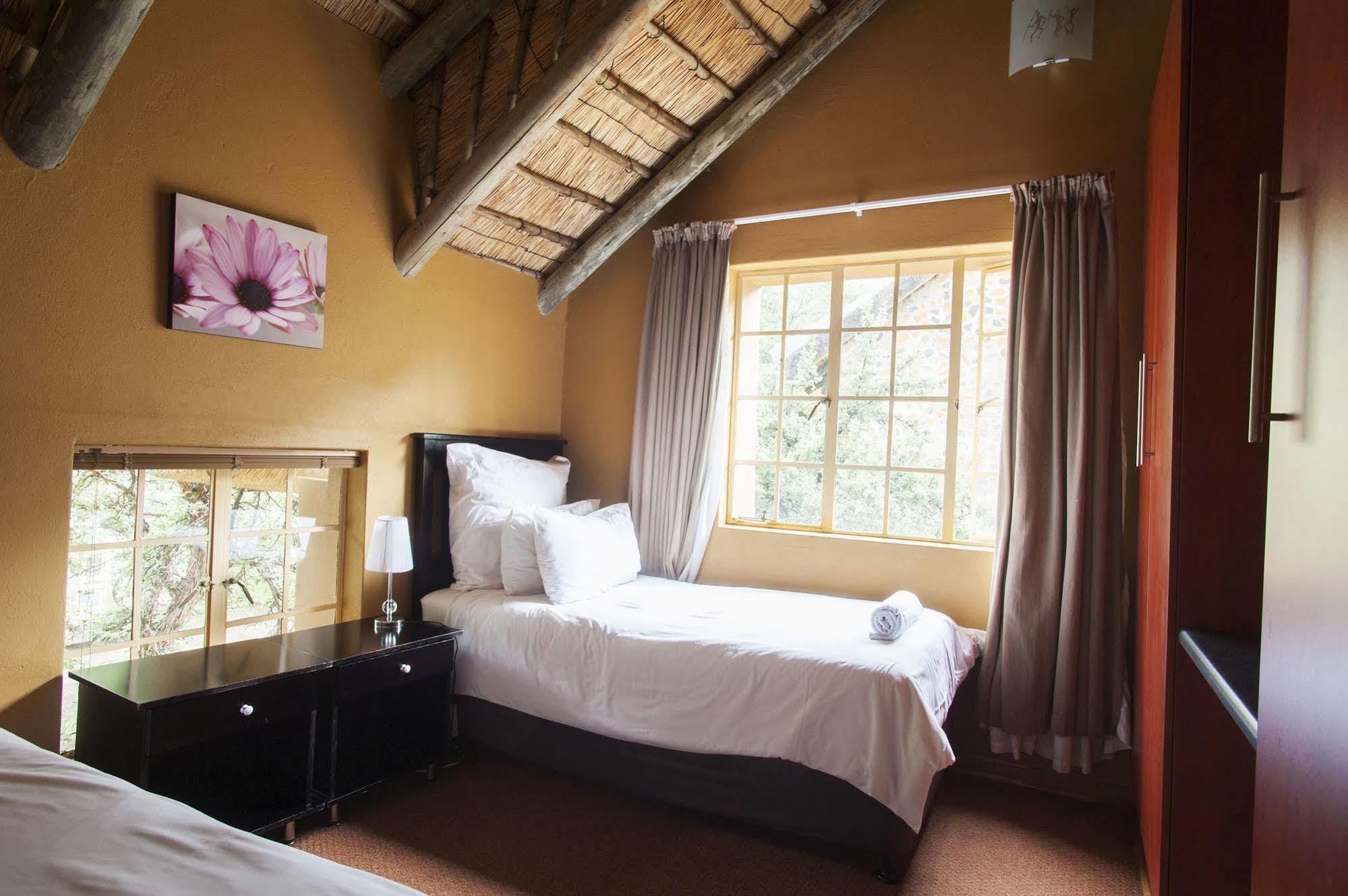 Maliba Mountain Lodge Butha-Buthe Екстериор снимка